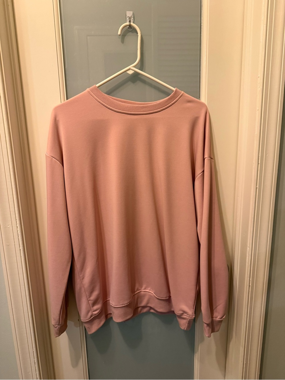 Women’s Crewneck Sweater - Dusty Pink